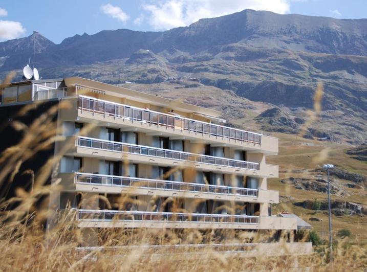 Hotel Le Dome Alpe d'Huez Екстер'єр фото