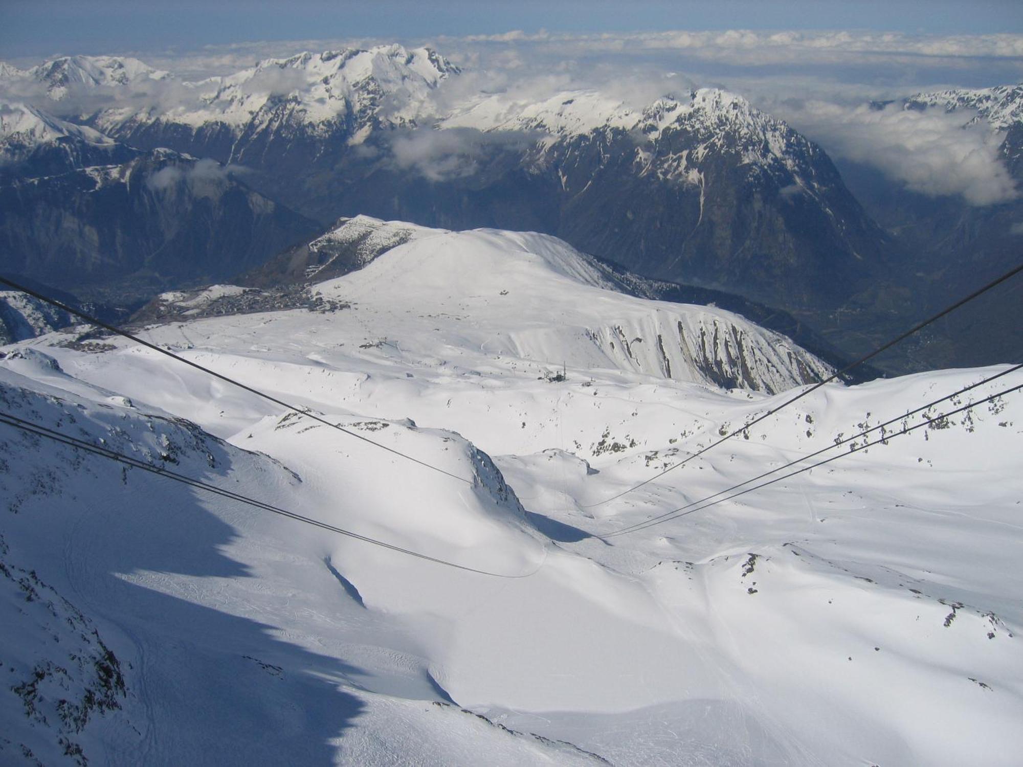 Hotel Le Dome Alpe d'Huez Екстер'єр фото